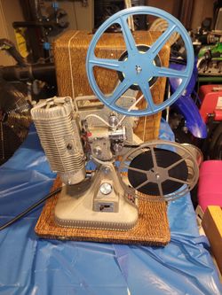 1940's Keystone Commander Deluxe 8 Movie Projector