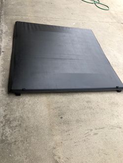 OEM GMC Sierra / Chevy Silverado Soft Roll-Up Tonneau Bed Cover – 5'8" Bed
