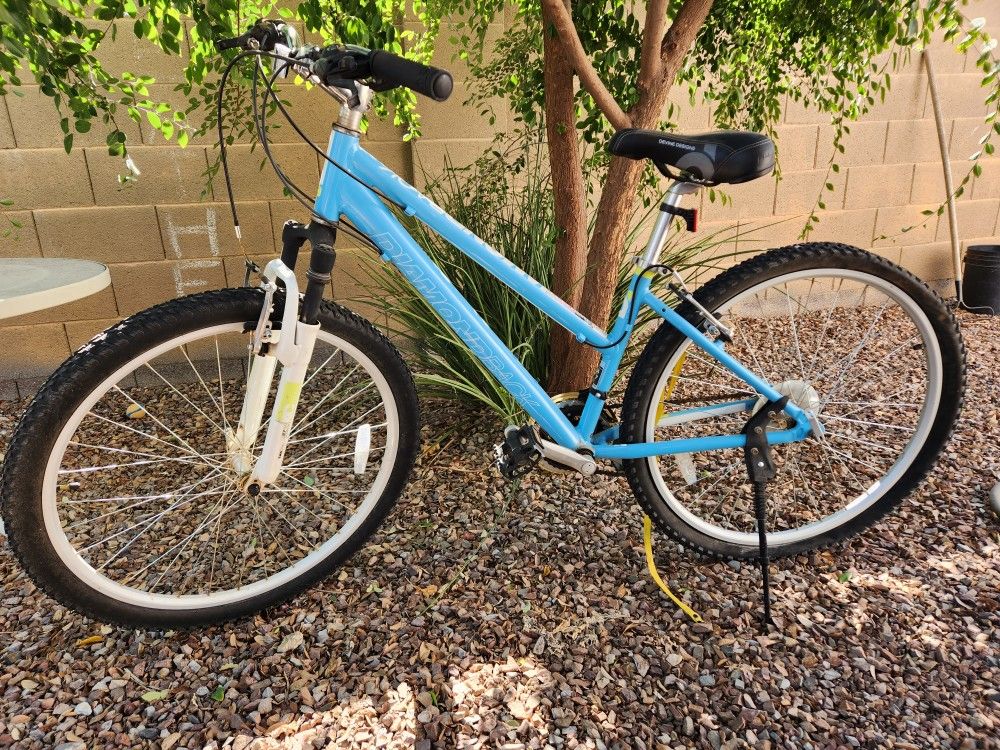 Bike - Diamondback Laurita 27.5