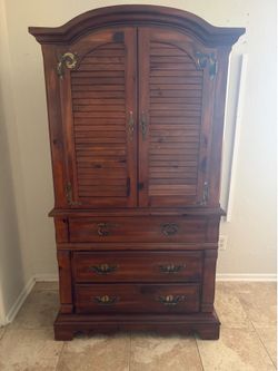 ARMOIRE