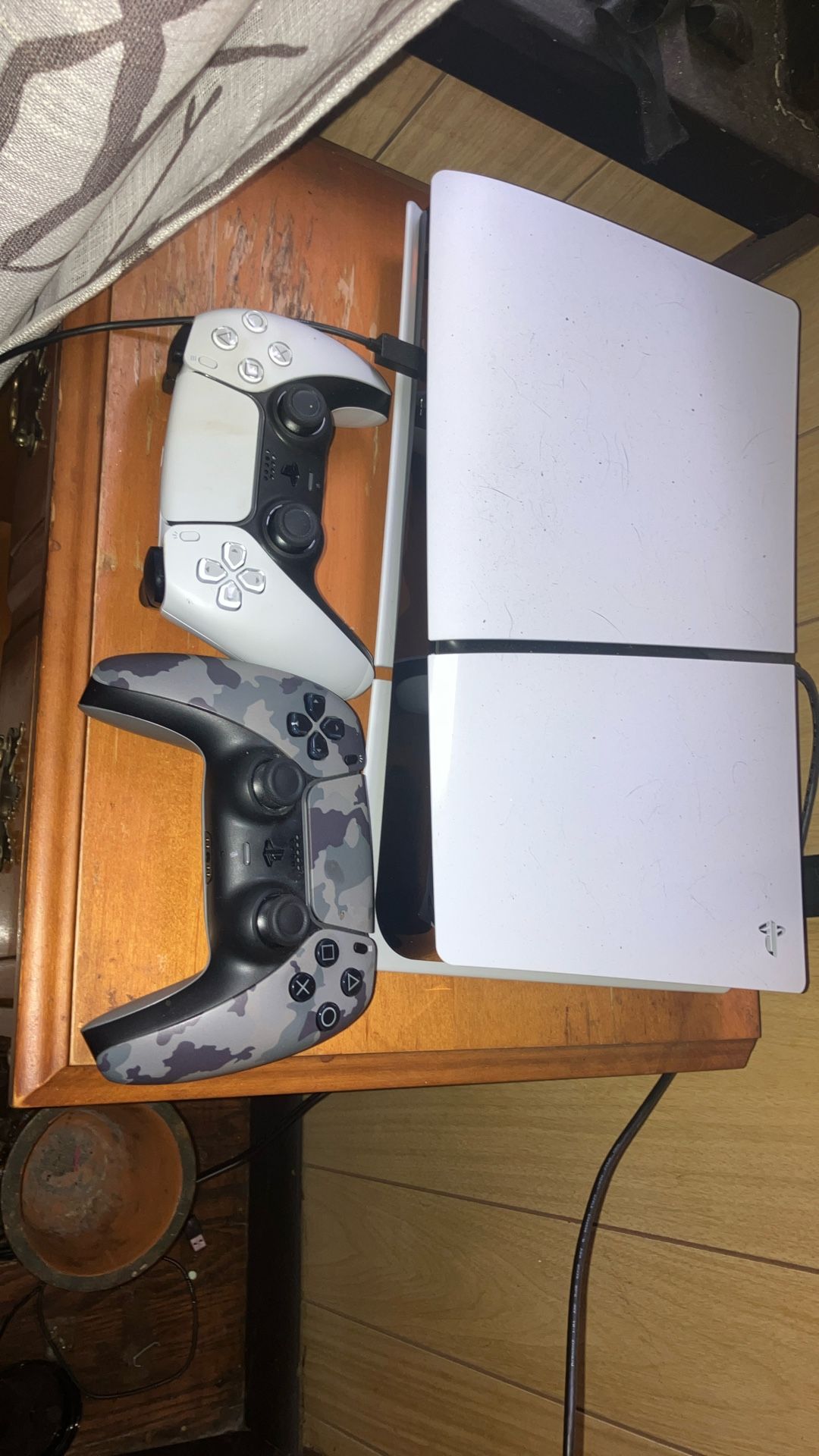 Pa5 Original Box Camo Controller And Original White One