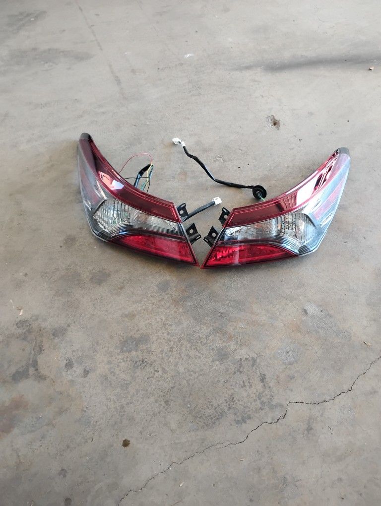 Part 2018-23 Toyota Camry OEM