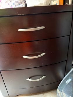 3-drawer dresser