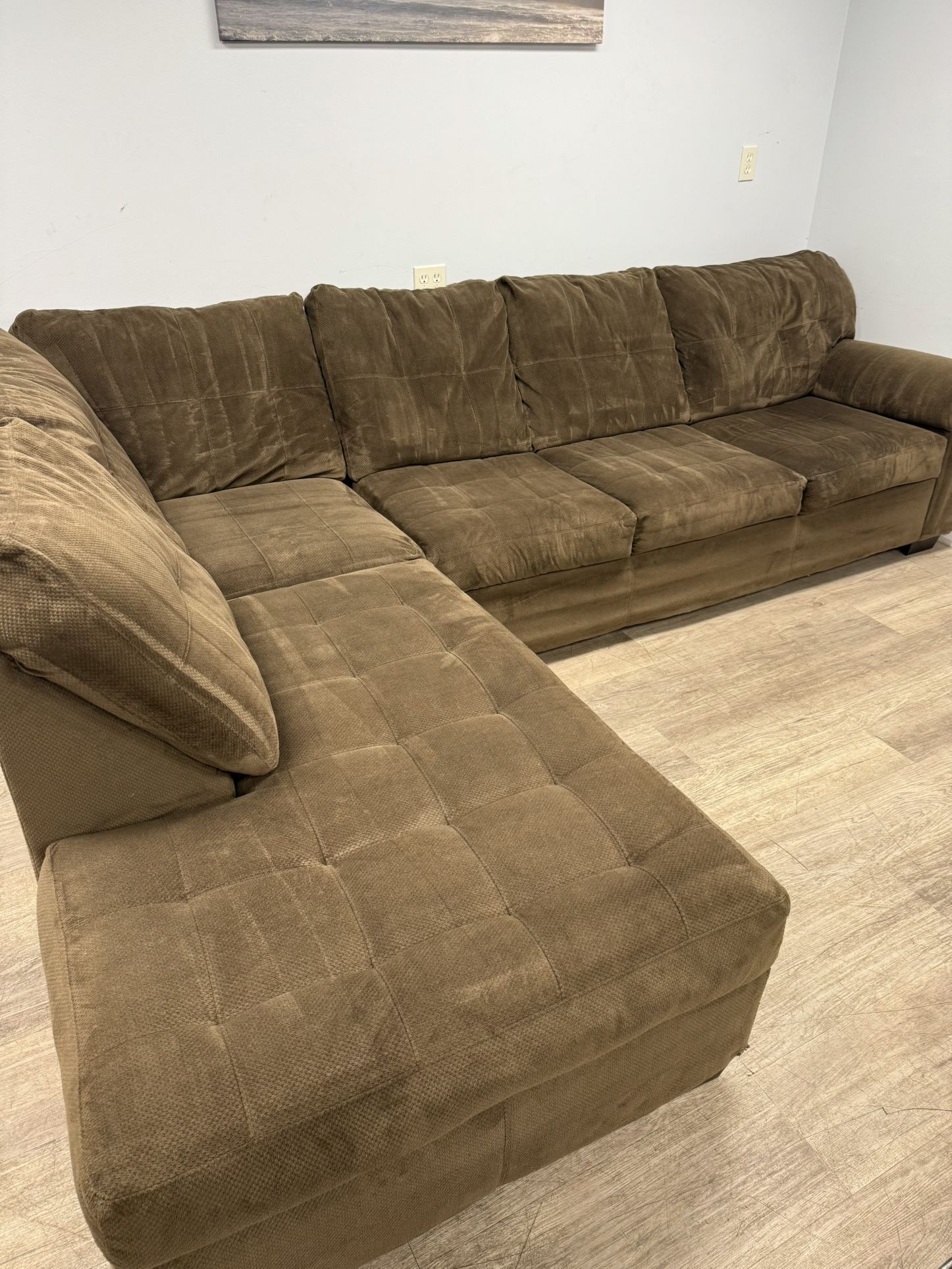 Delivery Included 2pc Brown Ashley Sectional