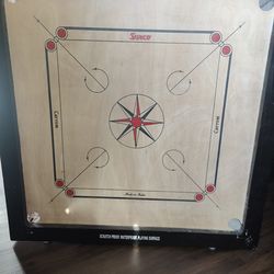 Carrom board