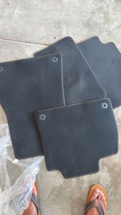 Audi e tron floor mats