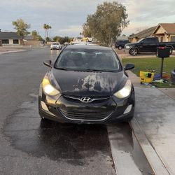 Hyundai Elantra 2013