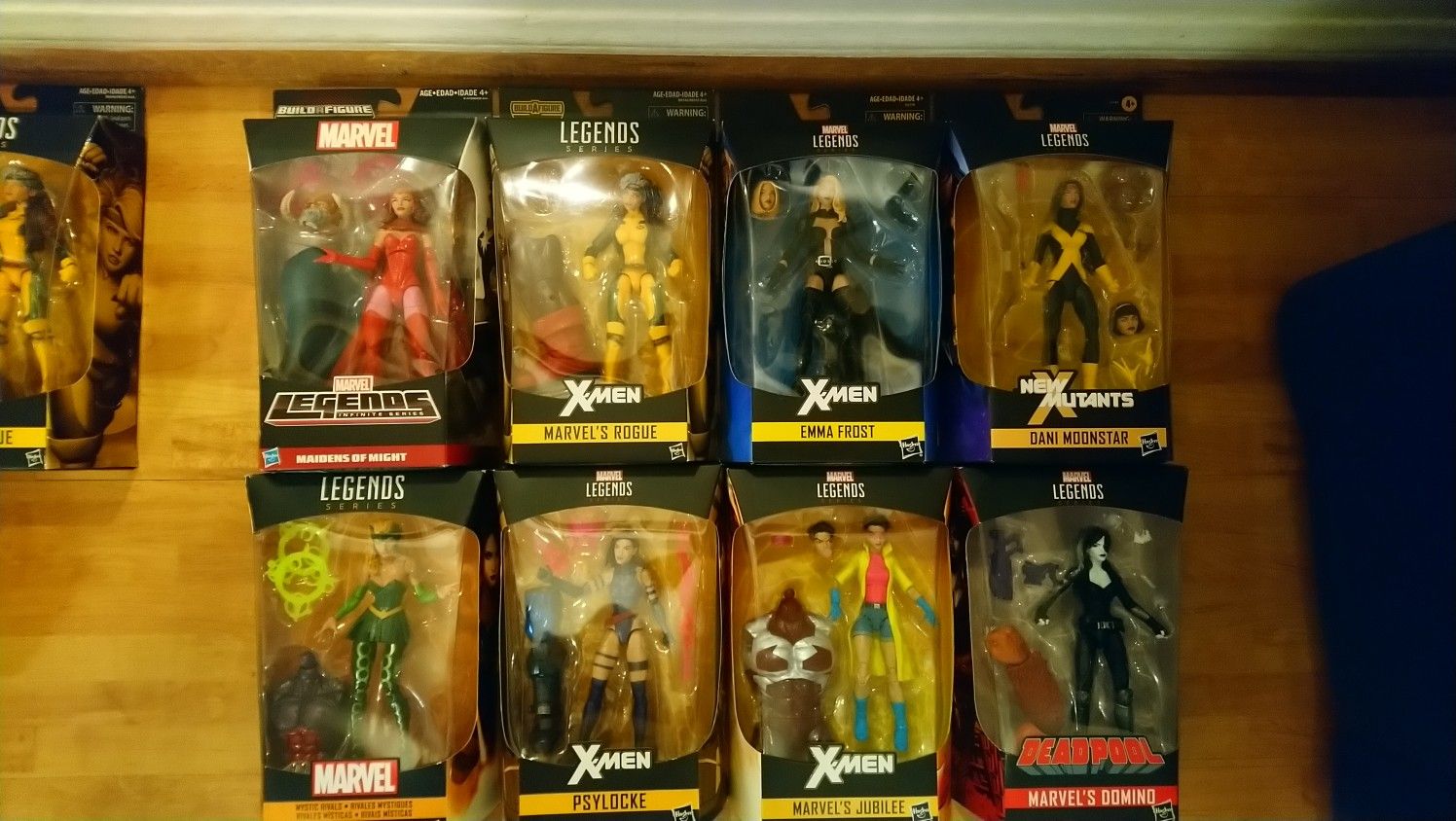 Marvel Legends female figures set