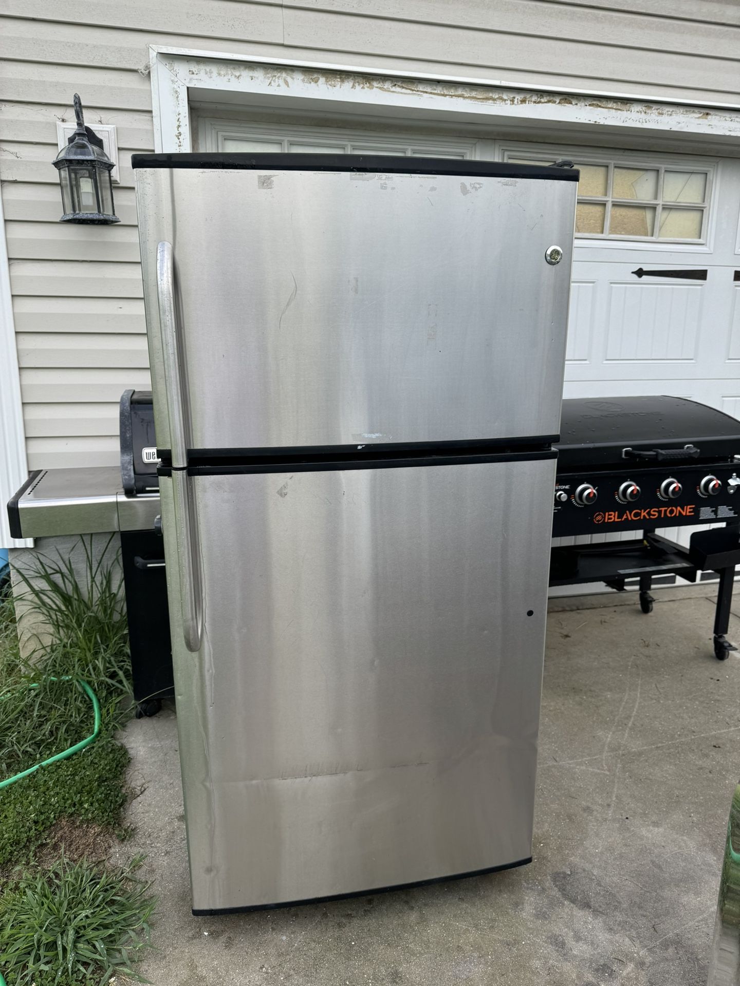 GE fridge/freezer available for pickup!
