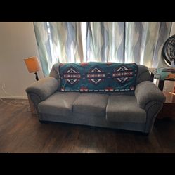 Loveseat 
