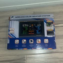 C85845 La Crosse Technology Wireless Color Weather Station NEW