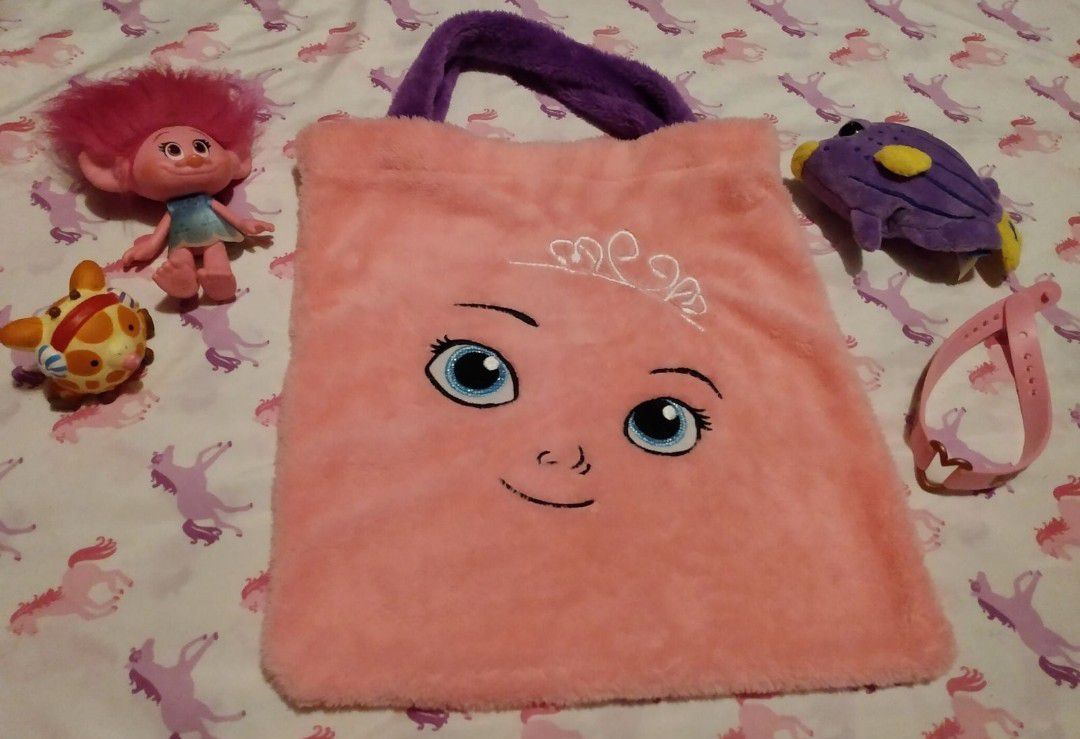 Girls Toys Troll Smooshy Mushy Stuffed Animal Fish & Pink Collar Bundle 😍