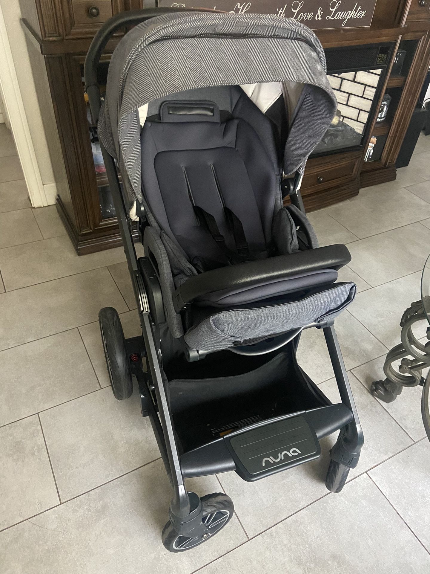 Nuna Mixx Trvl Stroller