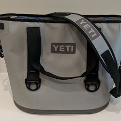 Yeti Hopper 30