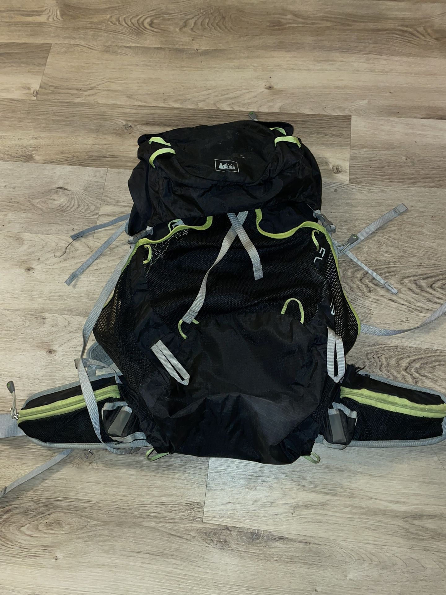 REI FLASH 45 UL BACKPACKING PACK
