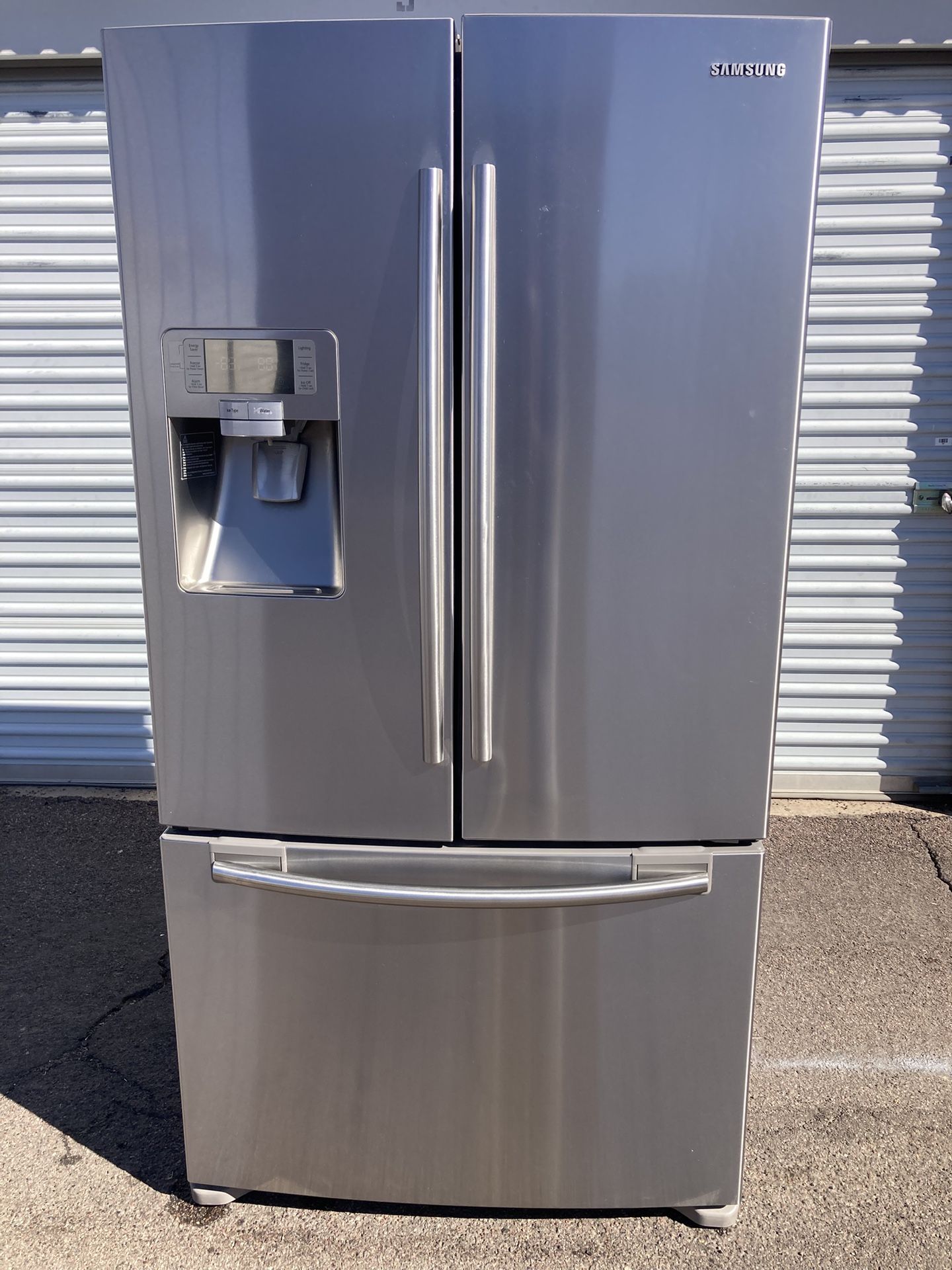 Samsung Fresh Door Stainless Steel Refrigerator in good condition, clean and pleasant, one month warranty, driver available W36-D31-H69, free installa