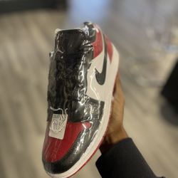 Jordan 1 Low Bred Toe (GS)