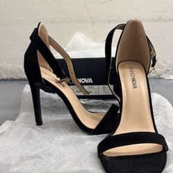 High Heels Size 7