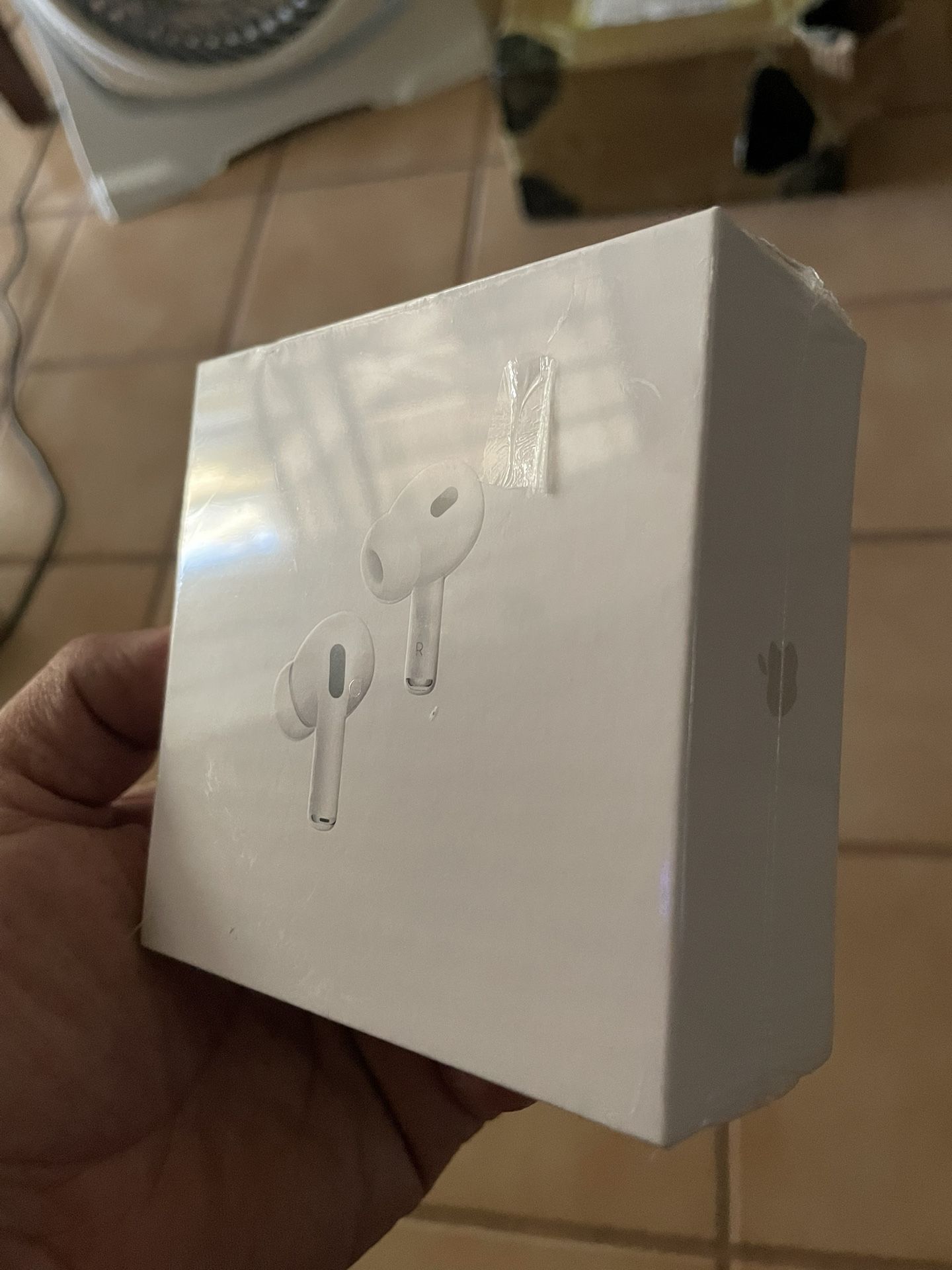 Air Pods 2’s