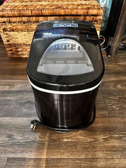Ice maker