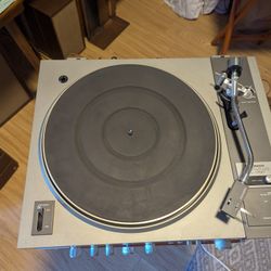Pioneer PL-115D Turntable 