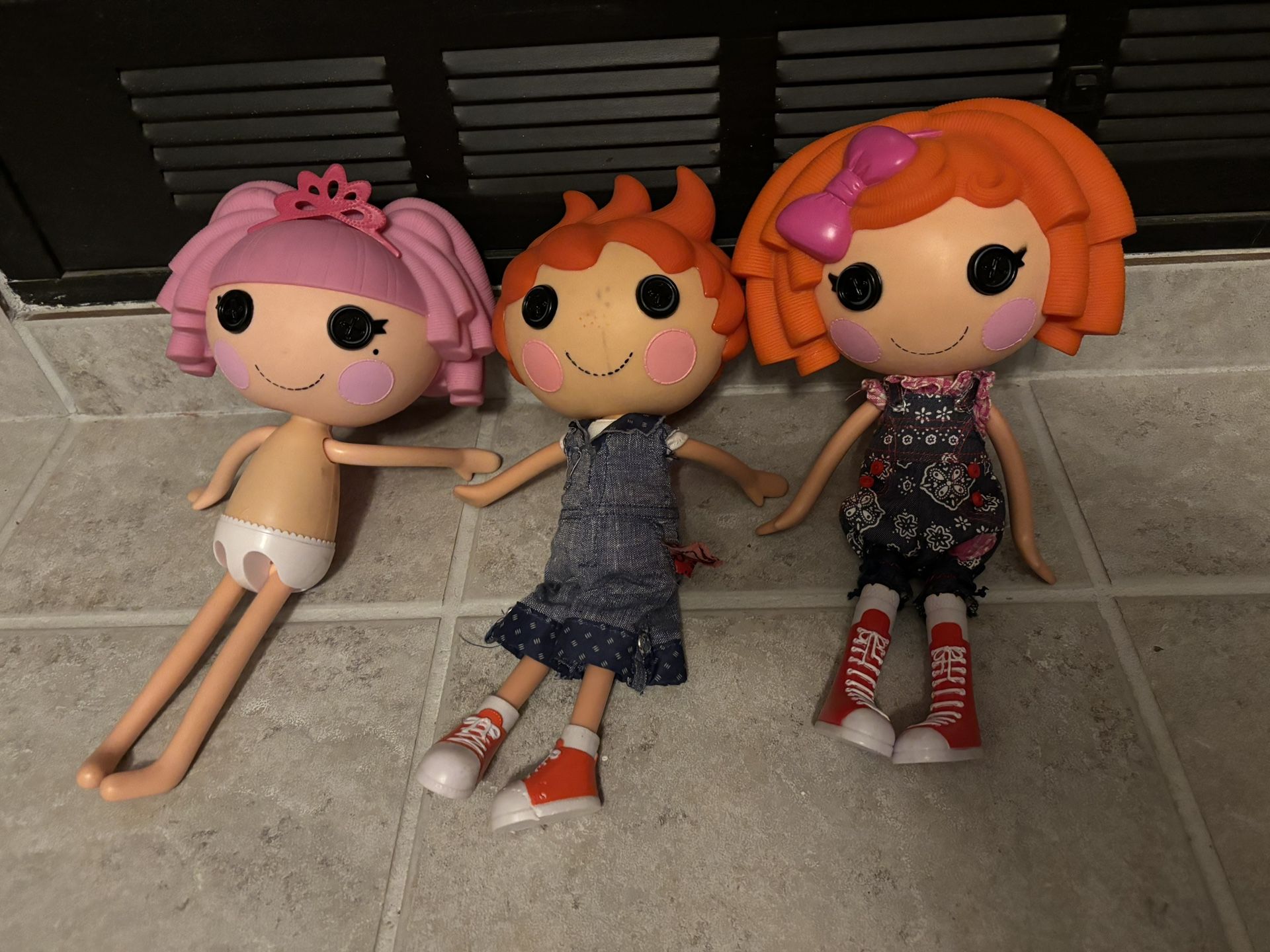 Lalaloopsy Dolls And Outfits