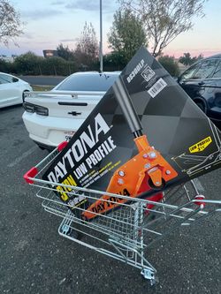 Daytona DS300LP 3-Ton Low Profile Floor Jack