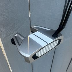 Mint! Taylormade Spider GT Max Putter