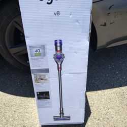 Dyson Cordless Vac  V8