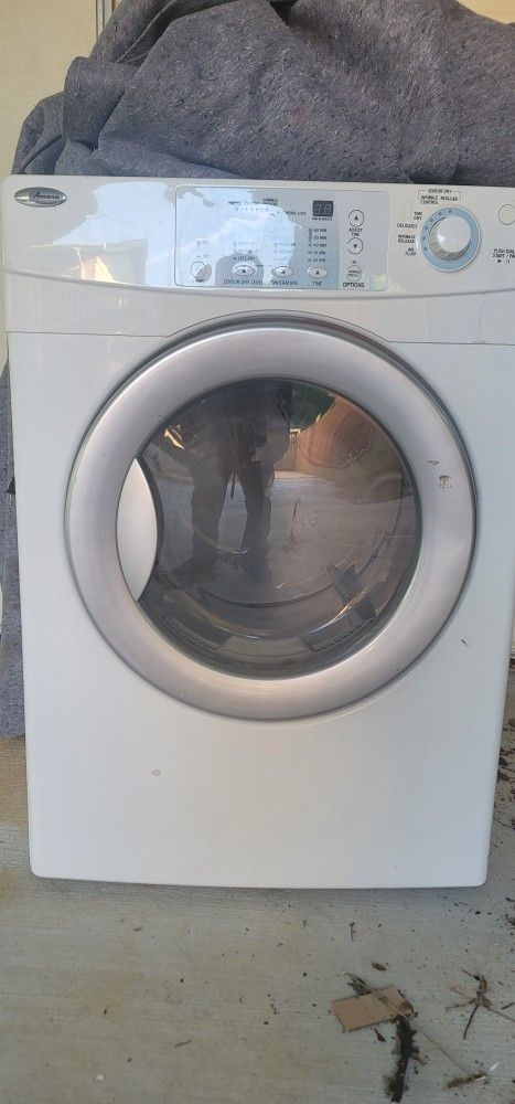 Amana NGD7200TW Gas Dryer