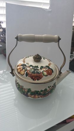 Garden Tea Pot