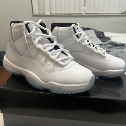Jordan 11 Legend Blue