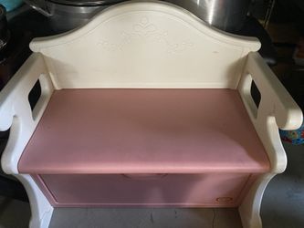little tikes girls bench and storage