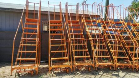9 Step Platform Rolling Ladders