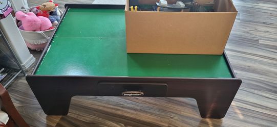 Kids train table, 3'x4'