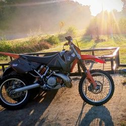 FULLY REBUILT 2001 KTM 300