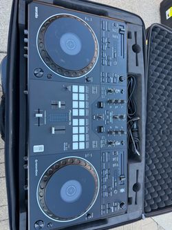 Pioneer DJ DDJ-REV6 DJ Controller
