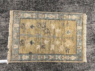 Small door mat size rug samples with Floral Pattern