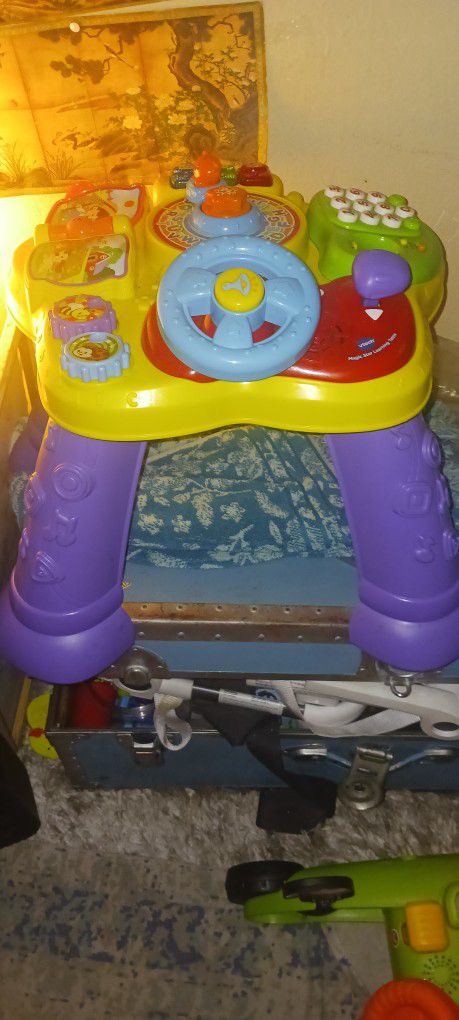Standing Vtech Musical Play Table