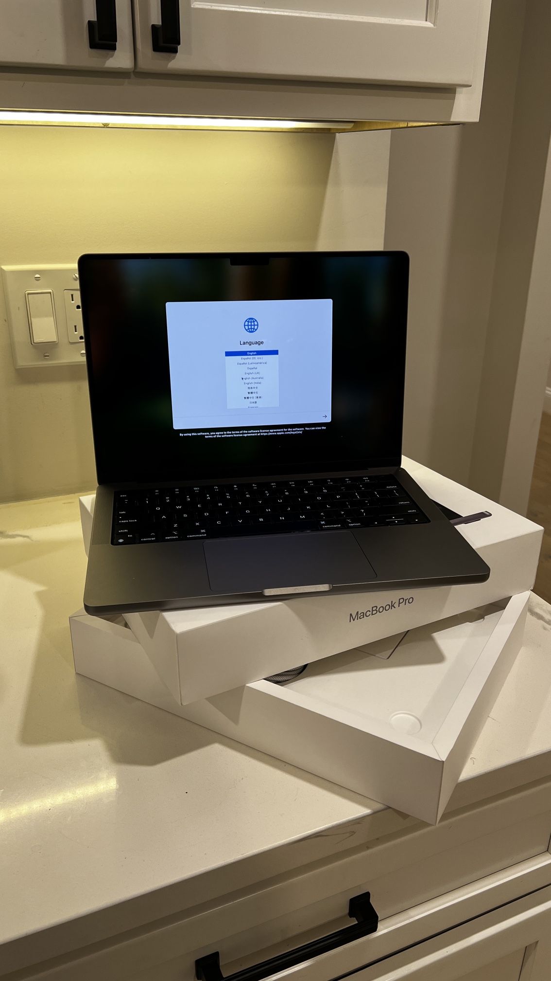 MacBook Pro M3 (14-inch)