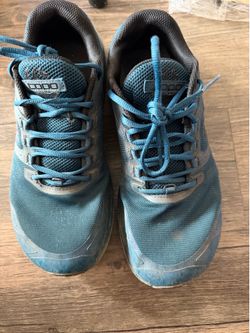 Tobo Vibram trail runners size 7-8