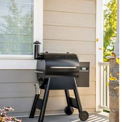 Traeger Grill 575 Pro Series