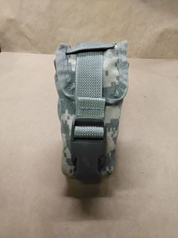 Genuine USGI Moller II Flashbang Grenade Pouch ( UCP) ACU Digital Used $5