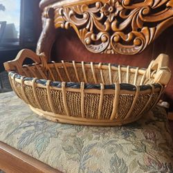 Gorgeous Vintage Basket