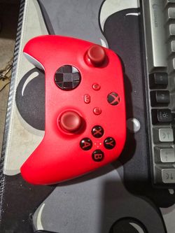 Xbox red remote