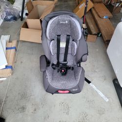 Free Car seat Safety 1st Alpha Elite 65