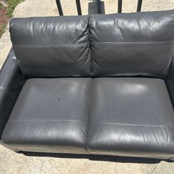 Sofa Willing To Work On Price