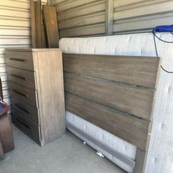 FREE FURNITURE MUST BE PICKED UP BY MONDAY, May3rd - EVERYTHING MUST GO