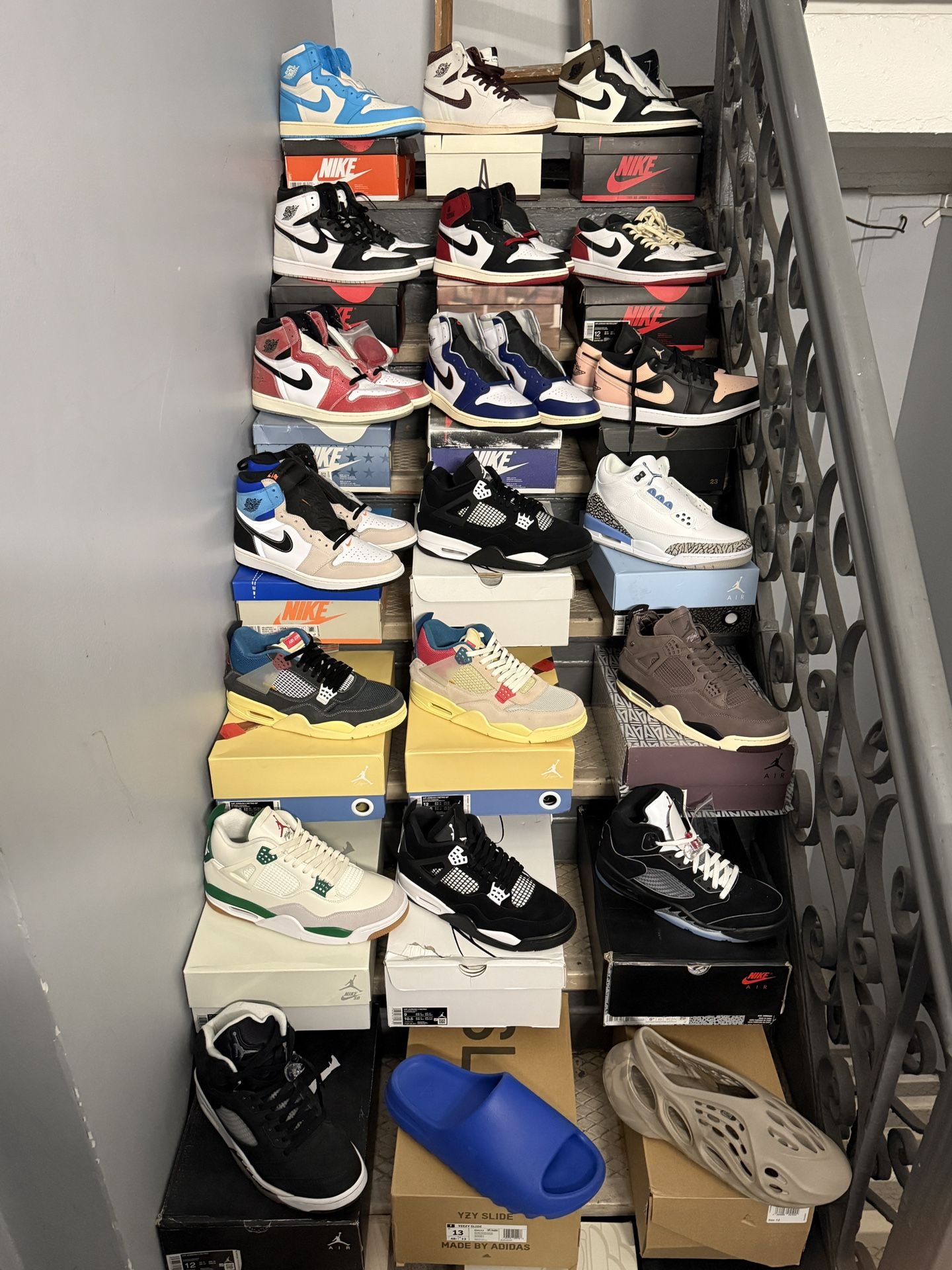 🔥 Sneaker Bulk Lot – 40 Pairs (Jordans, Nikes, New Balance, Yeezys & More) 🔥
