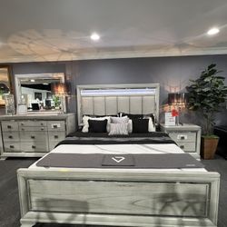 4 Pc King Bedroom Set With Free Mattress 🎉🎉🎉